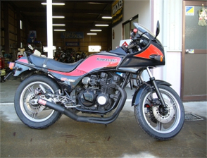 1984年型カワサキ GPZ400F